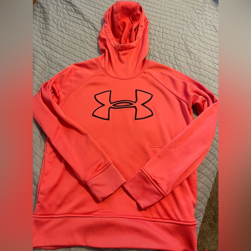 Under Armour Cold Gear Salmon Sweatshirt Size Medium